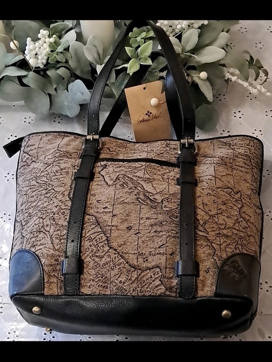 Patricia Nash Handbags - Patricia Nash  Map-Print Tote Bag in Brown and Black Large NWT